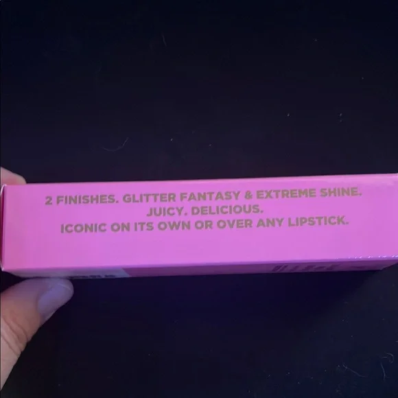 The gloss in wet peach 🍑 - Picture 2 of 6